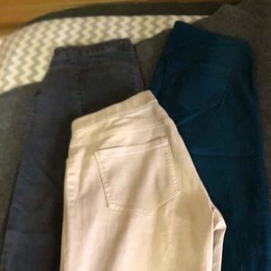 Set of three skinned jeans.  2 are H&M and 1 a brand I picked up from Dillards.